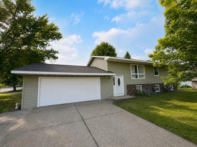 5250 W 9th Street Winona MN 55987 - MLS# 7077668