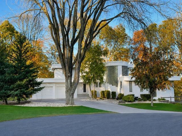 317 Meadow Woods Drive Mankato MN 56001 - MLS# 7077712
