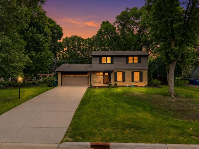 2400 Cavell Avenue N Golden Valley MN 55427 - MLS# 7077827