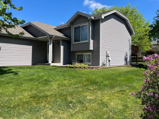 2408 Crestmount Lane Burnsville MN 55306 - MLS# 7077877