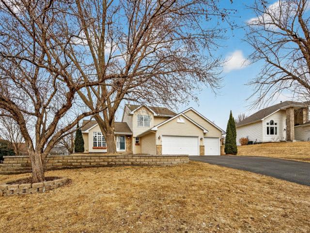 392 Pendryn Hill Curve Saint Paul MN 55125 - MLS# 7077941