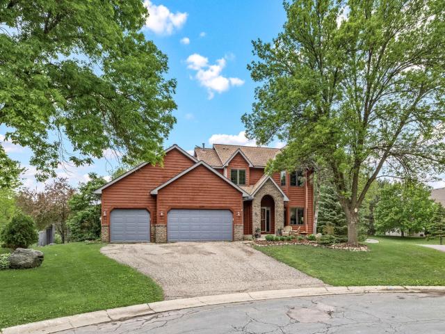 1130 Dove Court Chanhassen MN 55317 - MLS# 7078281