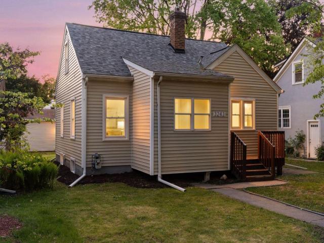 3243 Washburn Avenue N Minneapolis MN 55412 - MLS# 7078455