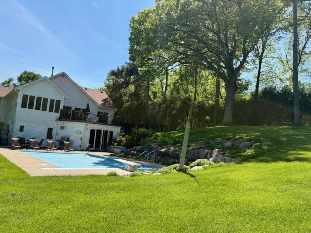 13920 Mcginty Road E Hopkins MN 55305 - MLS# 7078529