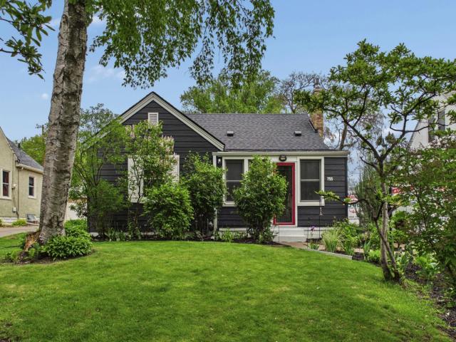 755 Iowa Avenue W Saint Paul MN 55117 - MLS# 7078569