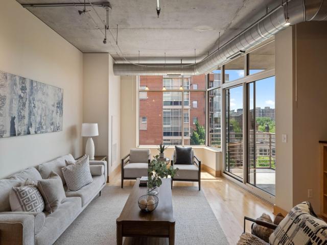150 2nd Street NE Unit B413 Minneapolis MN 55413 - MLS# 7078815