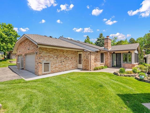 1860 Juneau Lane N Minneapolis MN 55447 - MLS# 7078899