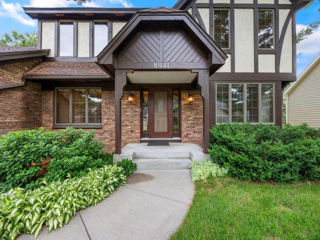 8941 Hunters Trail Saint Paul MN 55125 - MLS# 7078997