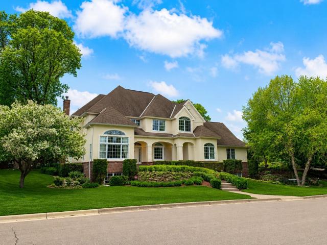 7631 S Bay Drive Bloomington MN 55438 - MLS# 7079044
