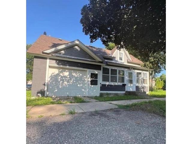 915 3rd Avenue NW Faribault MN 55021 - MLS# 7079087