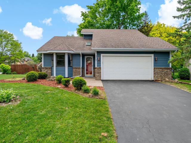 979 Pointe Way Eagan MN 55123 - MLS# 7079181