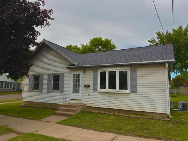 752 E Mark Street Winona MN 55987 - MLS# 7079258