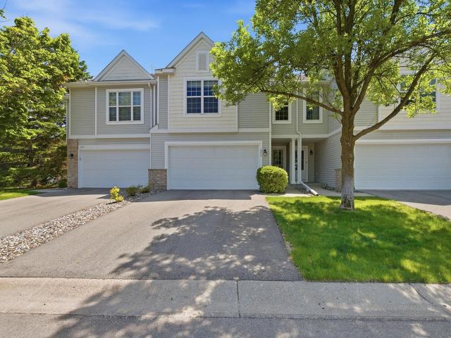 375 Wagon Wheel Lane Chaska MN 55318 - MLS# 7079315
