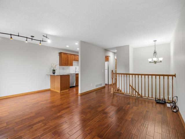 645 Portland Place Burnsville MN 55337 - MLS# 7079359