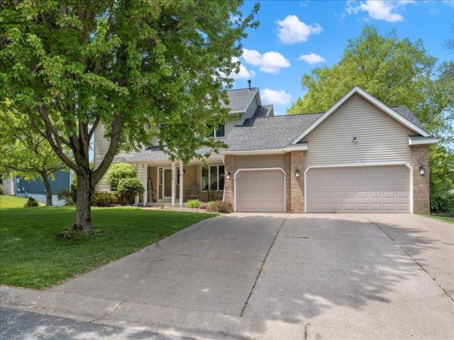 139 Ridge Way Mahtomedi MN 55115 - MLS# 7079419