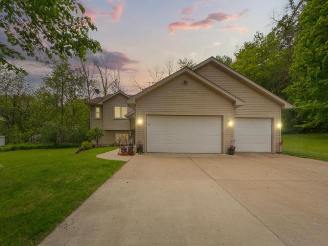 9074 Bagley Avenue Northfield MN 55057 - MLS# 7079562