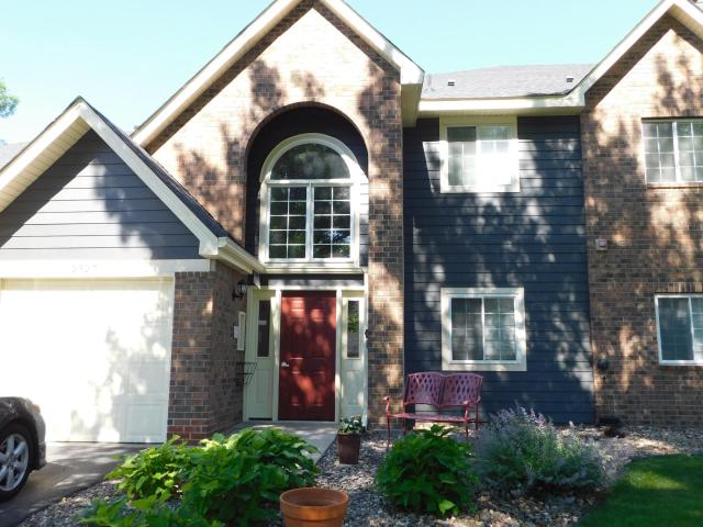 2527 Wilshire Court Unit 8 Mendota Heights MN 55120 - MLS# 7079614