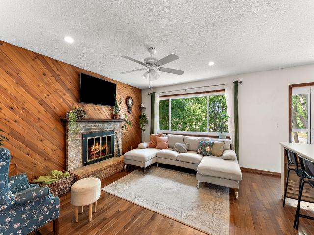 4513 Scott Trail Eagan MN 55122 - MLS# 7079708