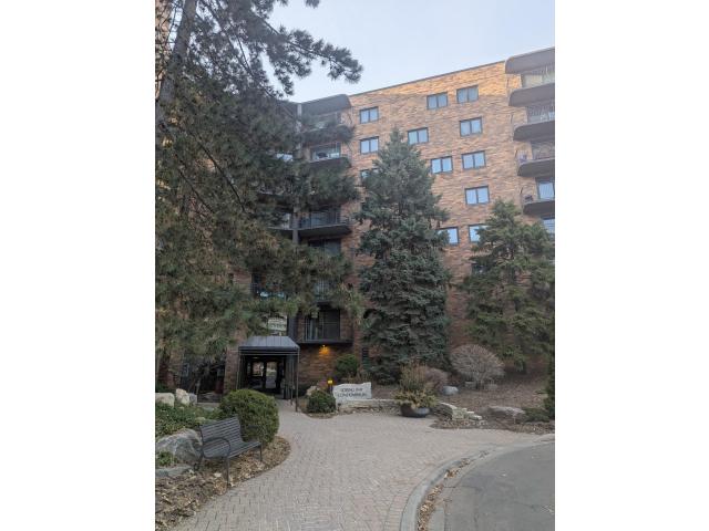 210 W Grant Street Unit 417 Minneapolis MN 55403 - MLS# 7079770
