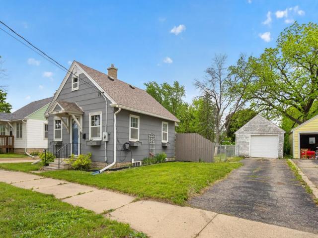 1216 9th Avenue SE Rochester MN 55904 - MLS# 7079771