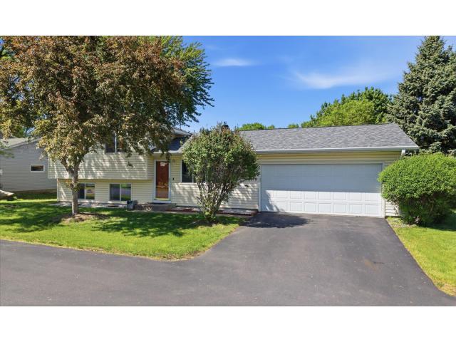 8979 Vinewood Lane N Maple Grove MN 55369 - MLS# 7080200