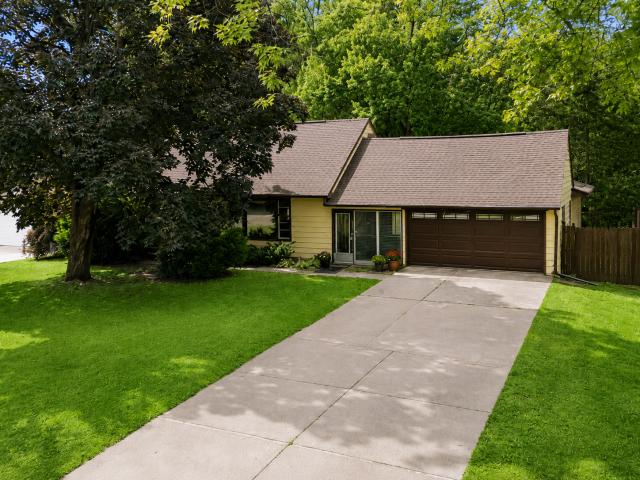 988 Sherren Street W Saint Paul MN 55113 - MLS# 7080225