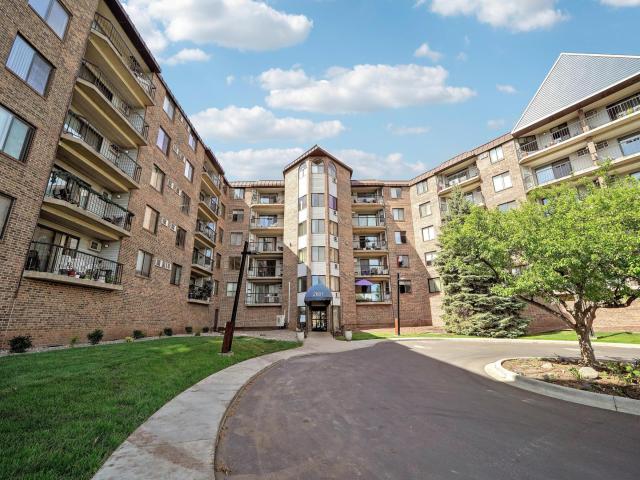 2601 Kenzie Terrace Unit 318 Minneapolis MN 55418 - MLS# 7080354