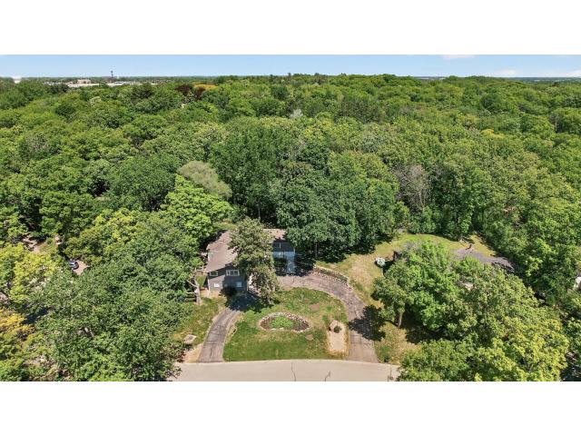 12020 Mayflower Circle Hopkins MN 55305 - MLS# 7080382