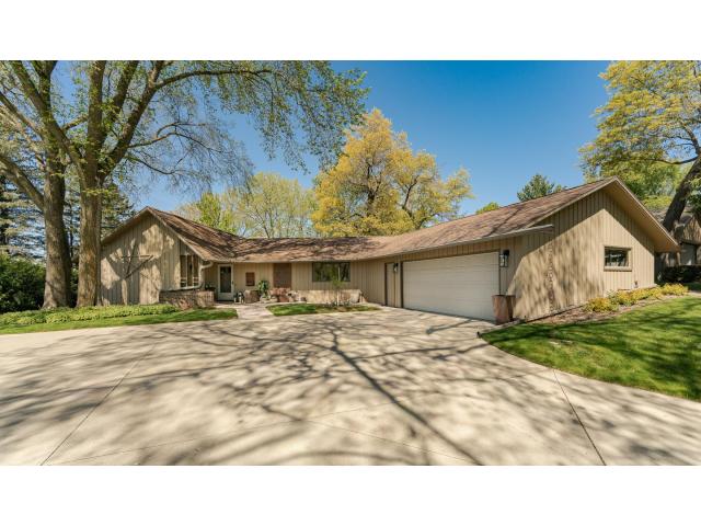 1805 Teton Lane NE Rochester MN 55906 - MLS# 7080385