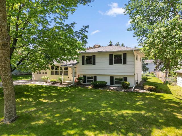 3645 Rolling View Drive White Bear Lake MN 55110 - MLS# 7080549