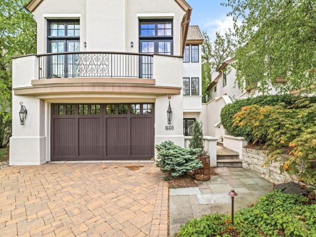 1660 Carriage Path Golden Valley MN 55422 - MLS# 7080583