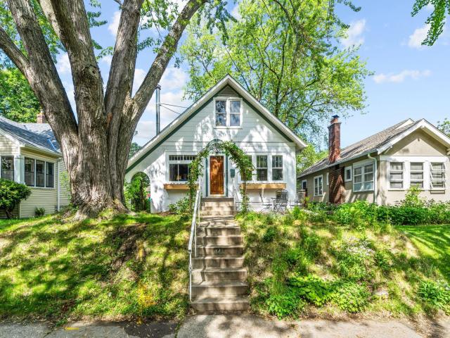 441 Saratoga Street S Saint Paul MN 55105 - MLS# 7080616