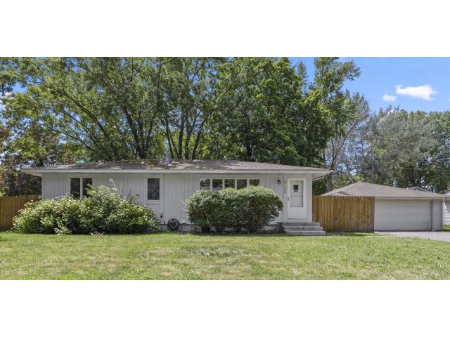 2124 Sapphire Lane Saint Paul MN 55122 - MLS# 7080707