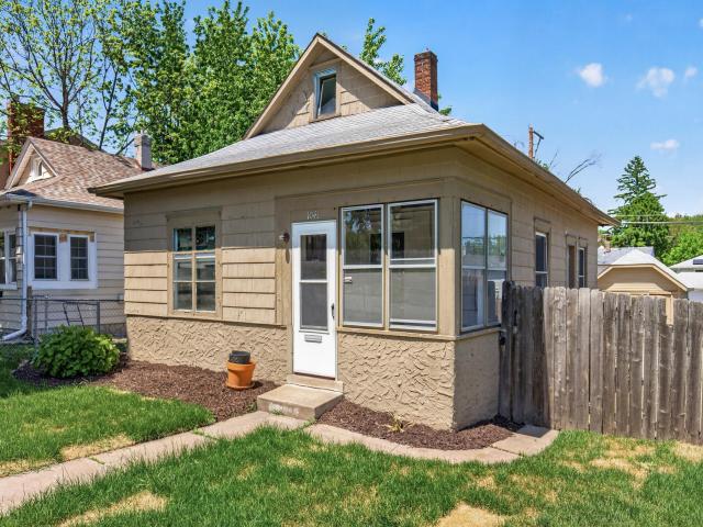 1041 Magnolia Avenue E Saint Paul MN 55106 - MLS# 7080873