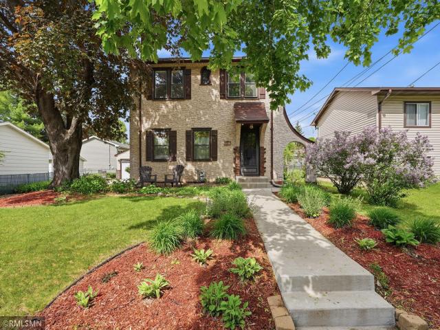 1665 Victoria Street N Saint Paul MN 55117 - MLS# 7081061