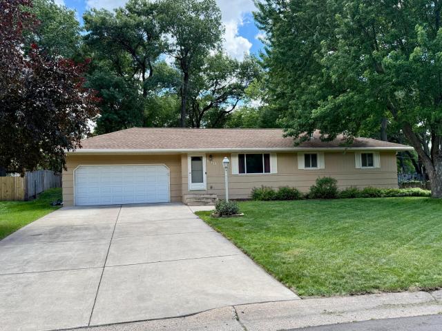 840 Oak Ridge Trail NE Blaine MN 55434 - MLS# 7081122