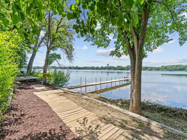 2666 Keller Parkway Maplewood MN 55109 - MLS# 7081146