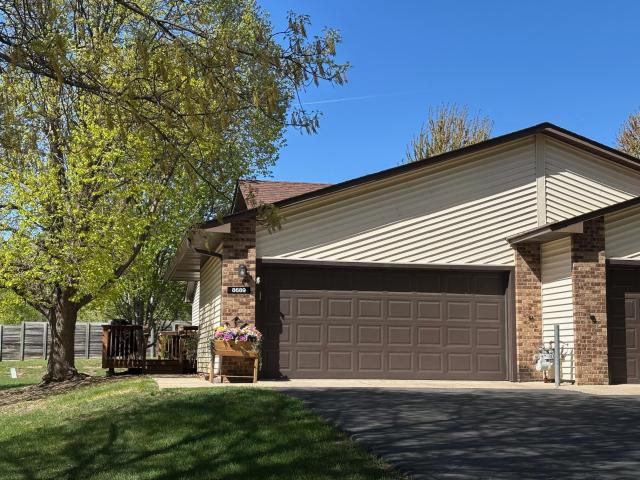 8689 134th Street W Apple Valley MN 55124 - MLS# 7081186