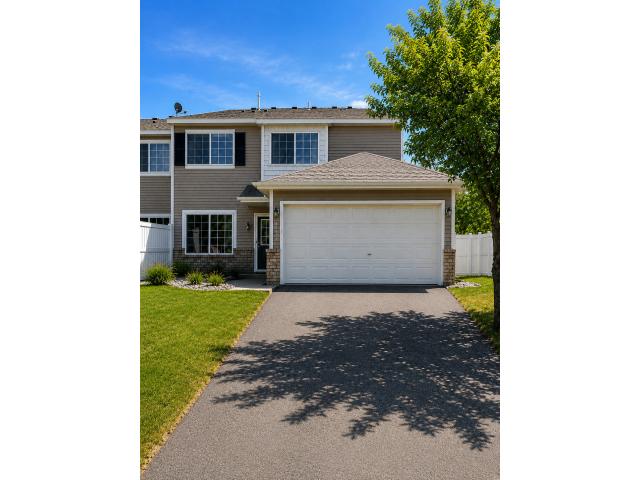 15827 Fleet Trail Apple Valley MN 55124 - MLS# 7081280
