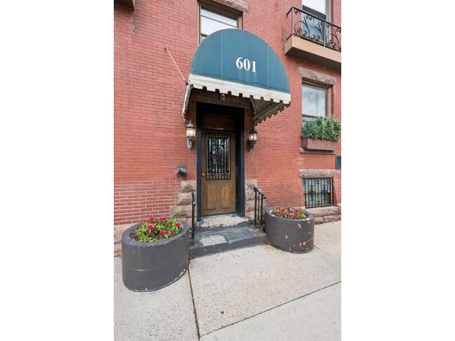 601 S 9th Street Unit 1 Minneapolis MN 55404 - MLS# 7081396