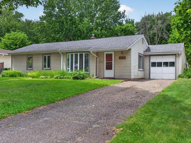 2071 Lindy Avenue Saint Paul MN 55113 - MLS# 7081729