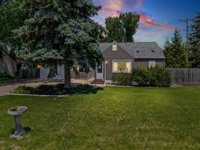 2185 Pinewood Drive Saint Paul MN 55112 - MLS# 7082061