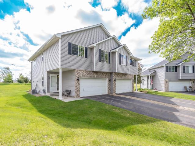 2395 Alysheba Court Shakopee MN 55379 - MLS# 7082091