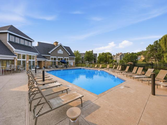 6048 Chasewood Parkway Unit 1 Hopkins MN 55343 - MLS# 7082105