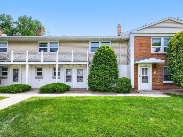 1366 Colonial Drive Saint Paul MN 55113 - MLS# 7082316