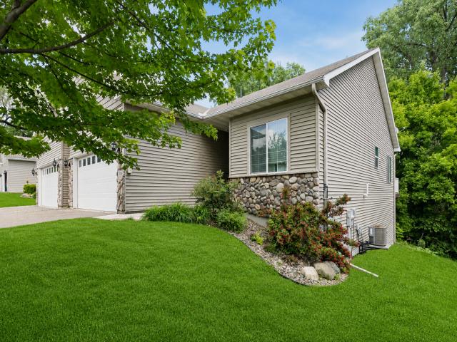 3165 Doneene Lane Eagan MN 55121 - MLS# 7082452