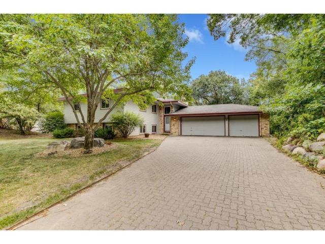 3203 Red Oak Circle S Burnsville MN 55337 - MLS# 7082959