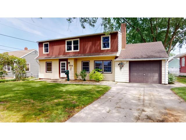 904 Clausen Avenue Albert Lea MN 56007 - MLS# 7083187