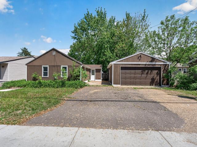 225 6th Avenue SE Osseo MN 55369 - MLS# 7083341