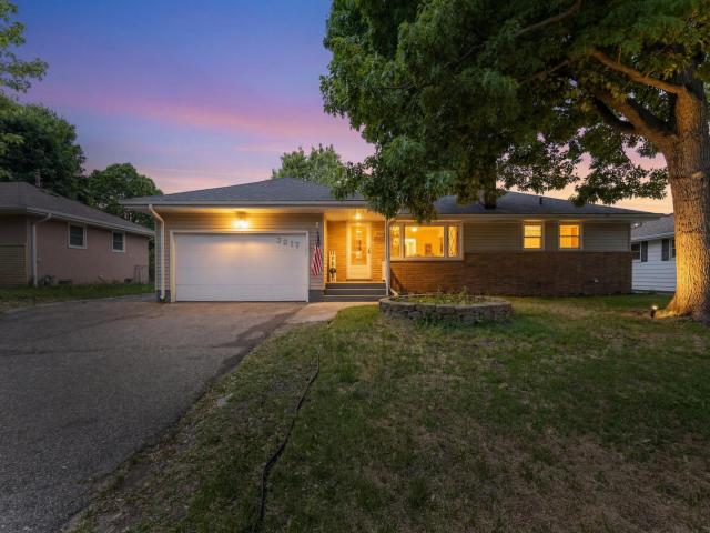 3217 Welcome Avenue N Crystal MN 55422 - MLS# 7083569